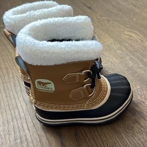 Sorel toddler boots